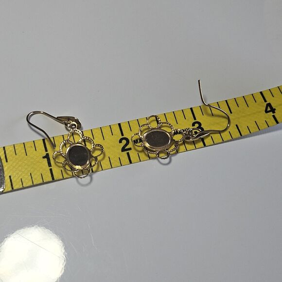 Gold Tone Cream Flower In Oval Resin Dangling Earrings - Picture 5 of 9